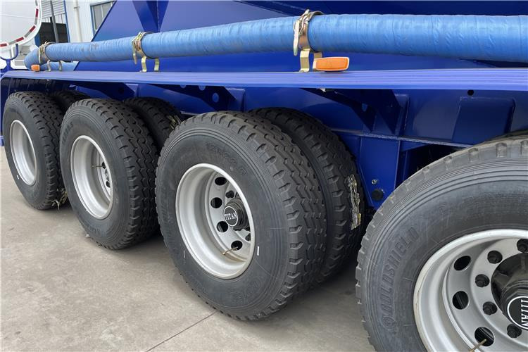 TITAN 4 Axle 60 Ton Bulker Cement Tanker Trailer for Sale In United Arab Emirates - Puspiekabe: foto 5 TITAN 4 Axle 60 Ton Bulker Cement Tanker Trailer for Sale In United Arab Emirates - Puspiekabe: foto 5