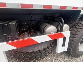 SHACMAN Shacman Tipper Truck for Sale in Jamaica - Kravas automašīna pašizgāzējs: foto 5 SHACMAN Shacman Tipper Truck for Sale in Jamaica - Kravas automašīna pašizgāzējs: foto 5