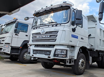 SHACMAN Shacman Tractor Truck for Sale in Malawi - Kravas automašīna pašizgāzējs: foto 4 SHACMAN Shacman Tractor Truck for Sale in Malawi - Kravas automašīna pašizgāzējs: foto 4
