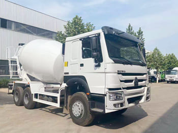 SINOTRUK Cement Mixer Truck for Sale in Zambia - Betonvedējs: foto 2 SINOTRUK Cement Mixer Truck for Sale in Zambia - Betonvedējs: foto 2