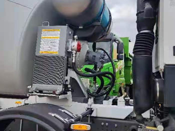 SINOTRUK Concrete Truck for Sale in Mali - Betonvedējs: foto 4 SINOTRUK Concrete Truck for Sale in Mali - Betonvedējs: foto 4