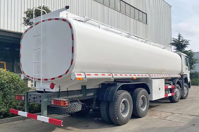 SINOTRUK Howo Stainless Steel Fuel Tanks for Trucks for Sale in Paraguay - Autocisterna: foto 2 SINOTRUK Howo Stainless Steel Fuel Tanks for Trucks for Sale in Paraguay - Autocisterna: foto 2