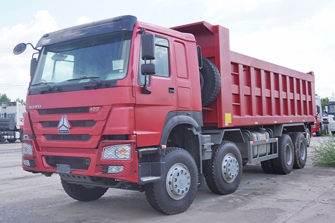 SINOTRUK Sinotruk Howo 8x4 Dump Truck for Sale in Cameroon - Kravas automašīna pašizgāzējs: foto 1 SINOTRUK Sinotruk Howo 8x4 Dump Truck for Sale in Cameroon - Kravas automašīna pašizgāzējs: foto 1
