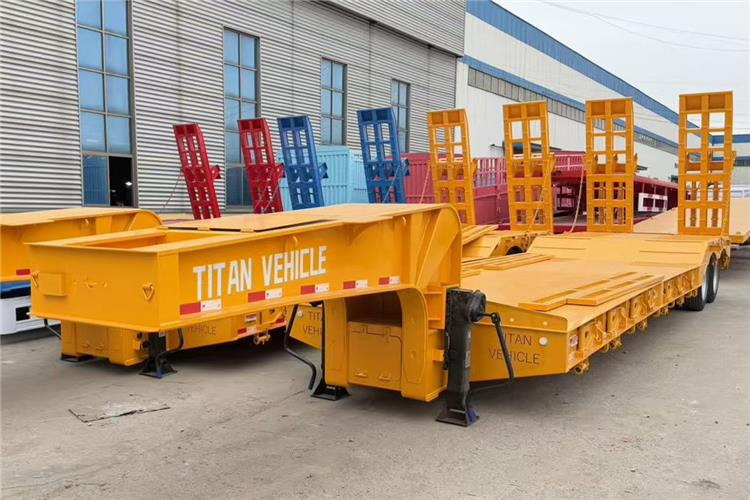 TITAN 2 Axle 50 Ton Low Bed Trailer for Sale In Nigeria Lagos - Puspiekabe zema profila platforma: foto 1 TITAN 2 Axle 50 Ton Low Bed Trailer for Sale In Nigeria Lagos - Puspiekabe zema profila platforma: foto 1