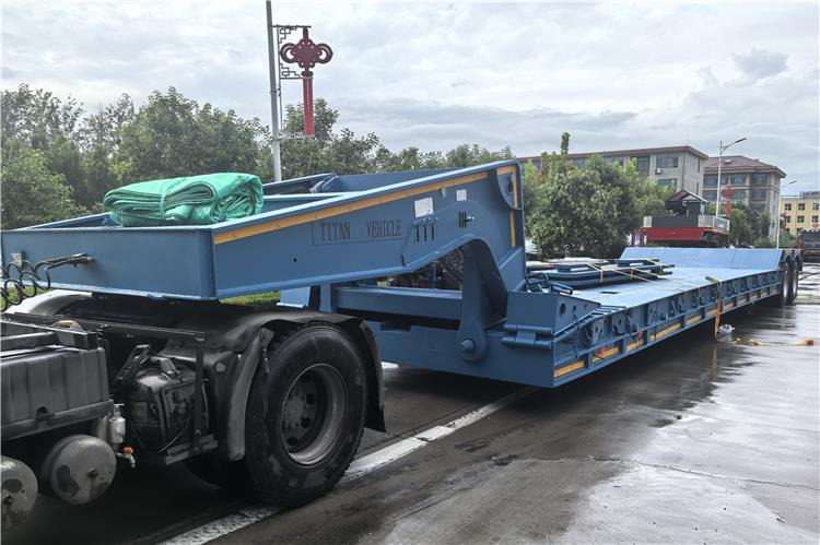 TITAN 2 Axle 80 Ton Detachable Gooseneck Trailer for Sale In Nigeria - Puspiekabe zema profila platforma: foto 1 TITAN 2 Axle 80 Ton Detachable Gooseneck Trailer for Sale In Nigeria - Puspiekabe zema profila platforma: foto 1