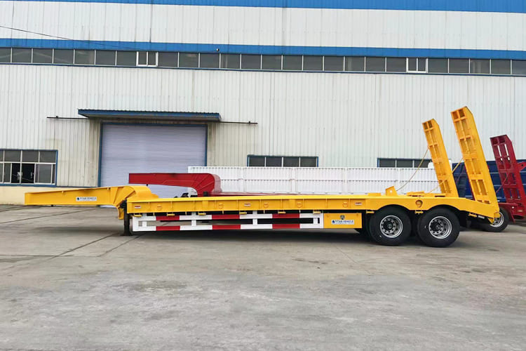 TITAN 2 Axle Low Bed Trailer for Sale in Guyana - Puspiekabe zema profila platforma: foto 3 TITAN 2 Axle Low Bed Trailer for Sale in Guyana - Puspiekabe zema profila platforma: foto 3