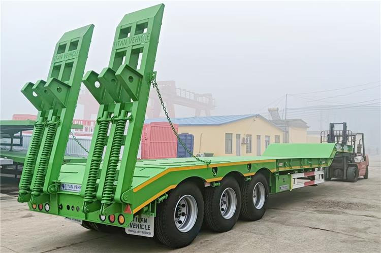 TITAN 80 Ton Equal Width Low Bed Truck Trailer for Sale In Ghana - Puspiekabe zema profila platforma: foto 2 TITAN 80 Ton Equal Width Low Bed Truck Trailer for Sale In Ghana - Puspiekabe zema profila platforma: foto 2