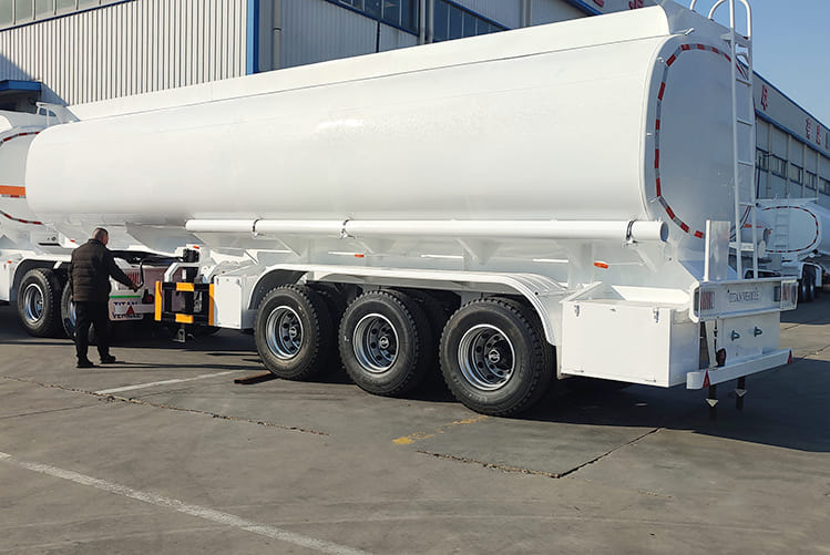 TITAN Fuel Tanker Superlink Trailer for Sale - Puspiekabe cisterna: foto 5 TITAN Fuel Tanker Superlink Trailer for Sale - Puspiekabe cisterna: foto 5