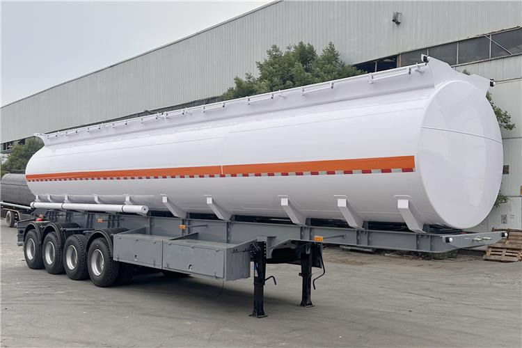 TITAN In Stock 4 Axle Petrol Tanker Trailer for Sale In Jamaica - Puspiekabe cisterna: foto 3 TITAN In Stock 4 Axle Petrol Tanker Trailer for Sale In Jamaica - Puspiekabe cisterna: foto 3