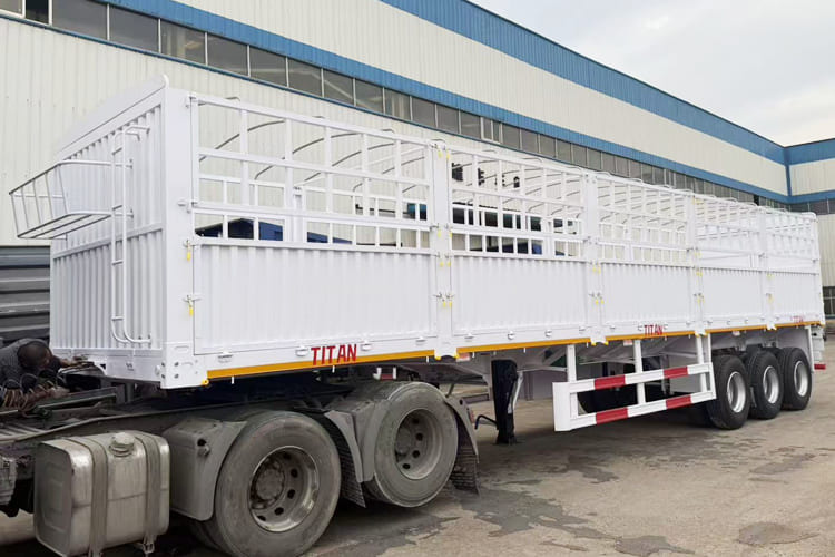 TITAN Livestock Fence Semi Trailer for Sale in Malawi - Puspiekabe dzīvnieku pārvadāšanai: foto 1 TITAN Livestock Fence Semi Trailer for Sale in Malawi - Puspiekabe dzīvnieku pārvadāšanai: foto 1