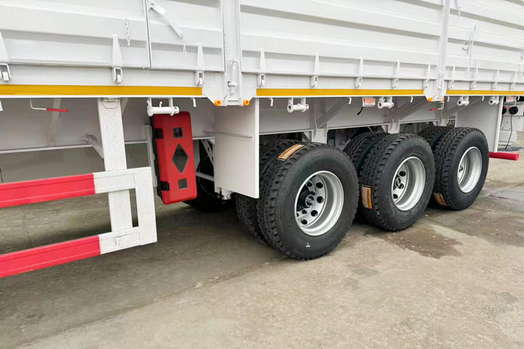 TITAN Side Wall Trailer for Sale in Zambia - Bortu puspiekabe/ Platforma: foto 5 TITAN Side Wall Trailer for Sale in Zambia - Bortu puspiekabe/ Platforma: foto 5