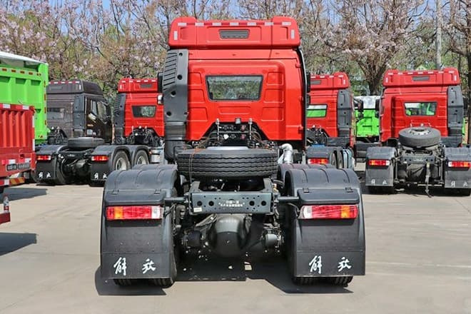 FAW Faw 380HP J6P Truck for Sale in Senegal - Vilcējs: foto 3 FAW Faw 380HP J6P Truck for Sale in Senegal - Vilcējs: foto 3