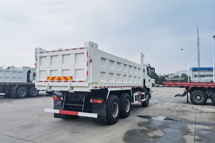 FOTON Foton 6x4 10 Wheeler Tipper truck for Sale in Malawi - Vilcējs: foto 4 FOTON Foton 6x4 10 Wheeler Tipper truck for Sale in Malawi - Vilcējs: foto 4