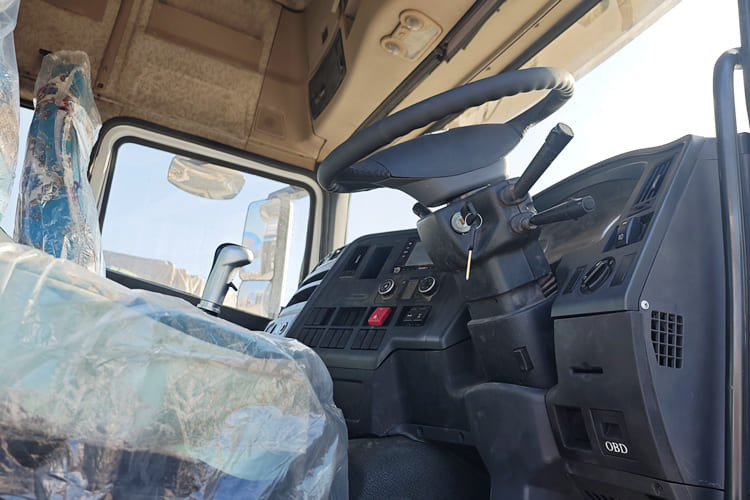 SHACMAN X3000 Shacman Truck Tractor for Sale in Guyana - Vilcējs: foto 4 SHACMAN X3000 Shacman Truck Tractor for Sale in Guyana - Vilcējs: foto 4