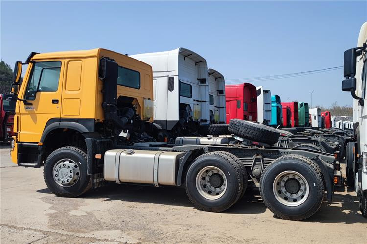 SINOTRUK CNHTC Howo Truck Tractor 400 HP 10 Wheeler for Sale In Malawi - Vilcējs: foto 2 SINOTRUK CNHTC Howo Truck Tractor 400 HP 10 Wheeler for Sale In Malawi - Vilcējs: foto 2