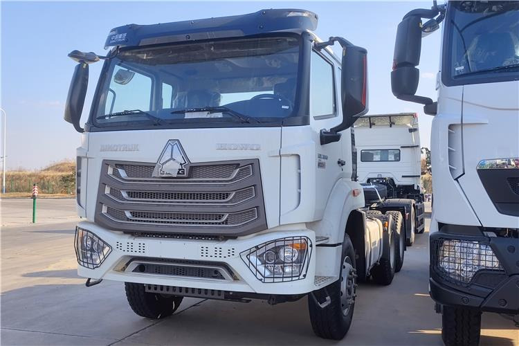 SINOTRUK Howo NX Truck Tractor 6x4 380hp Price for Sale In Tanzania - Vilcējs: foto 2 SINOTRUK Howo NX Truck Tractor 6x4 380hp Price for Sale In Tanzania - Vilcējs: foto 2