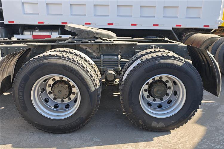 Sinotruk Used Hohan Truck Tractor 10 Wheeler for Sale In Burkina Faso - Vilcējs: foto 3 Sinotruk Used Hohan Truck Tractor 10 Wheeler for Sale In Burkina Faso - Vilcējs: foto 3