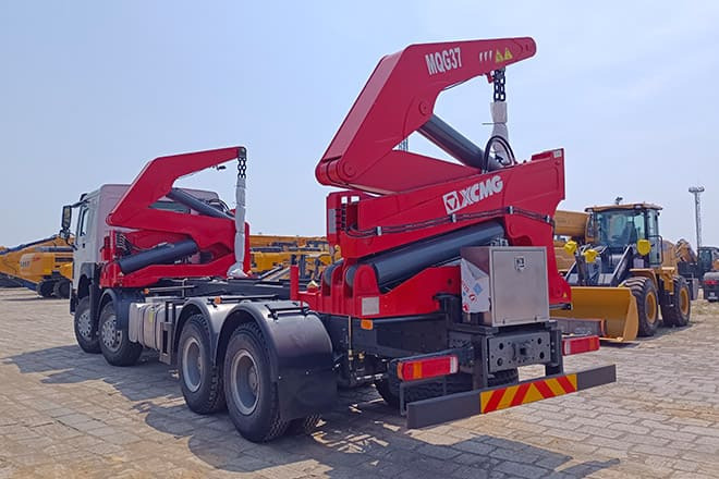 XCMG XCMG Side Loader Truck Container for Sale in Barbados - Konteineru vedējs/ Kravas automašīna ar noņemamā virsbūve: foto 3 XCMG XCMG Side Loader Truck Container for Sale in Barbados - Konteineru vedējs/ Kravas automašīna ar noņemamā virsbūve: foto 3