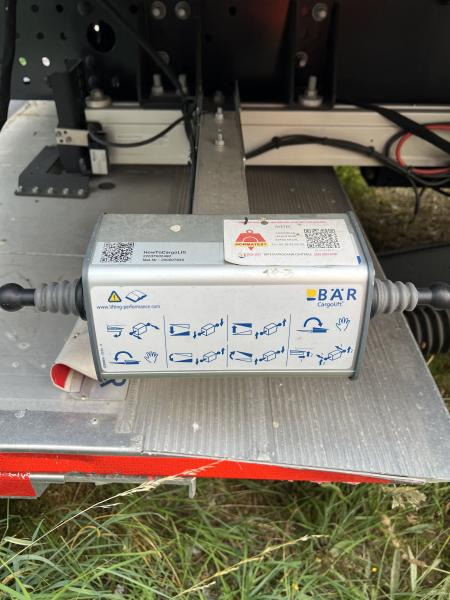 MAN TGS 18.360 - Kravas automašīna ar slēgto virsbūvi: foto 4 MAN TGS 18.360 - Kravas automašīna ar slēgto virsbūvi: foto 4