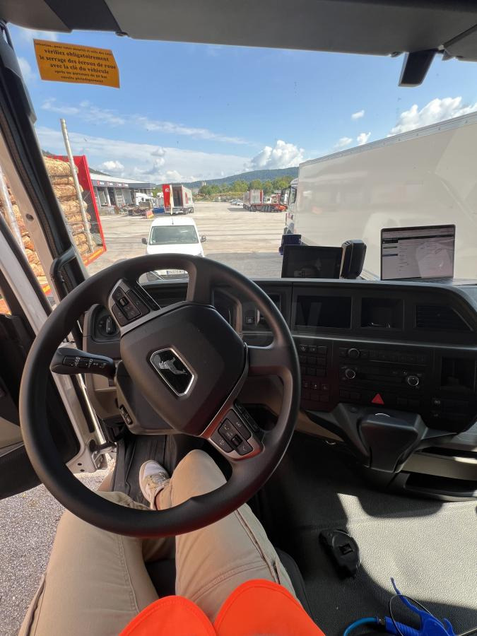 MAN TGS 26.440 - Kravas automašīna ar slēgto virsbūvi: foto 3 MAN TGS 26.440 - Kravas automašīna ar slēgto virsbūvi: foto 3