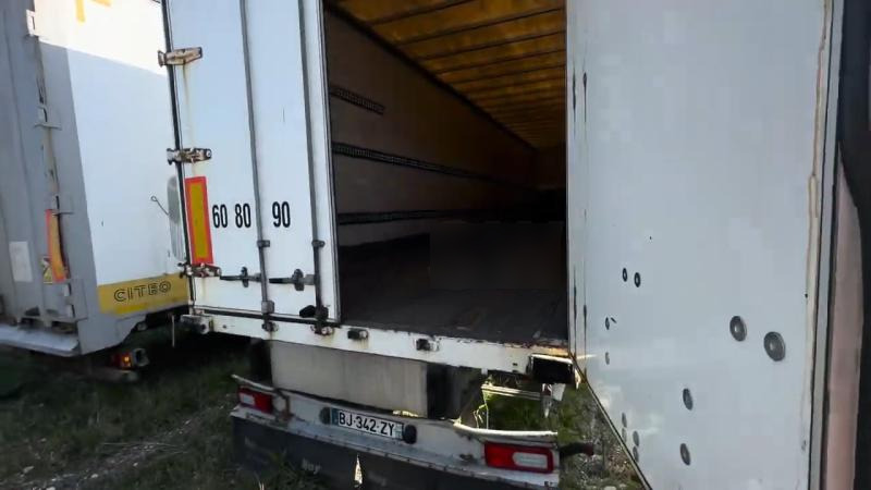 Samro Srem - Puspiekabe slēgtā virsbūve: foto 5 Samro Srem - Puspiekabe slēgtā virsbūve: foto 5