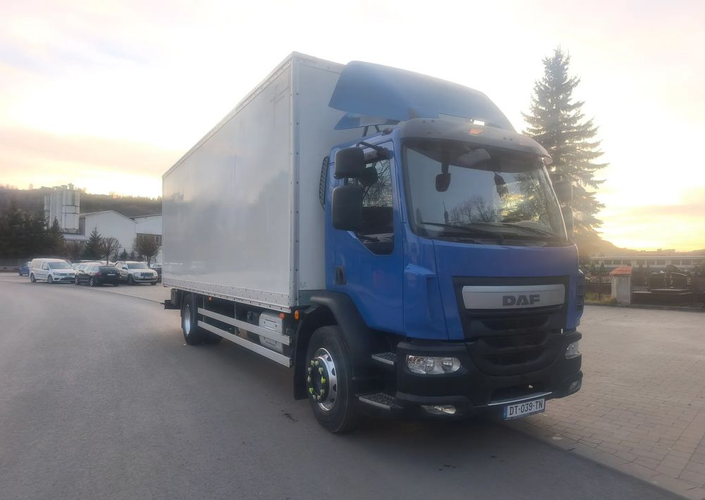 DAF LF 18.320 Kontener 20 palet - Kravas automašīna ar slēgto virsbūvi: foto 2 DAF LF 18.320 Kontener 20 palet - Kravas automašīna ar slēgto virsbūvi: foto 2