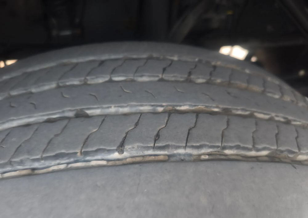 DAF LF 18.320 Kontener 20 palet - Kravas automašīna ar slēgto virsbūvi: foto 3 DAF LF 18.320 Kontener 20 palet - Kravas automašīna ar slēgto virsbūvi: foto 3