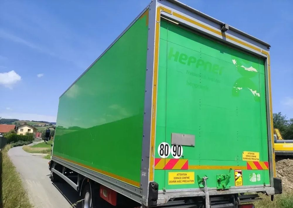 MAN TGL 12.190 kontener , winda - Kravas automašīna ar slēgto virsbūvi: foto 5 MAN TGL 12.190 kontener , winda - Kravas automašīna ar slēgto virsbūvi: foto 5