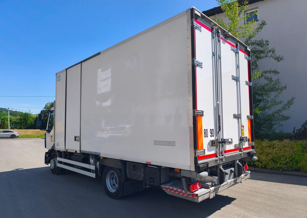 Renault GAMA D 12.210 chłodnia izoterma 14 palet poduszka - Kravas automašīna refrižerators: foto 2 Renault GAMA D 12.210 chłodnia izoterma 14 palet poduszka - Kravas automašīna refrižerators: foto 2