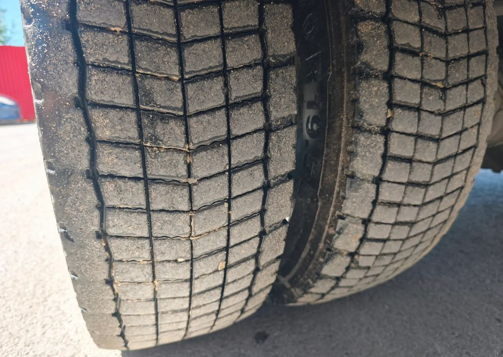 Renault GAMA D 12.210 chłodnia izoterma 14 palet poduszka - Kravas automašīna refrižerators: foto 3 Renault GAMA D 12.210 chłodnia izoterma 14 palet poduszka - Kravas automašīna refrižerators: foto 3