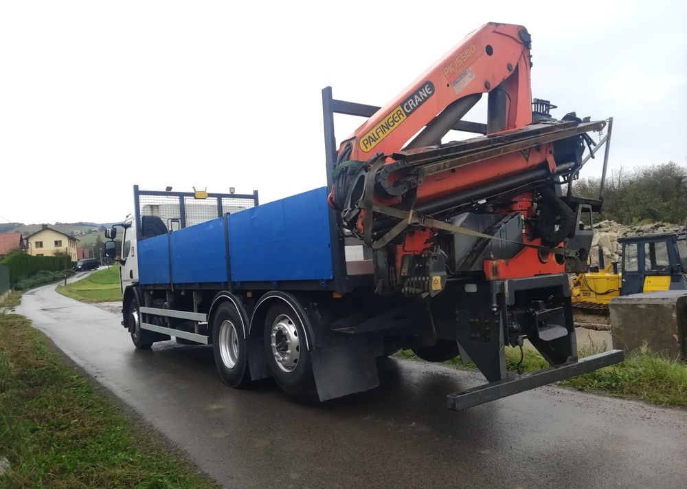 Renault Gama D 26.320 skrzynia hds palfinger PK15500 - Bortu kravas automašīna/ Platforma, Kravas auto ar manipulatoru: foto 4 Renault Gama D 26.320 skrzynia hds palfinger PK15500 - Bortu kravas automašīna/ Platforma, Kravas auto ar manipulatoru: foto 4