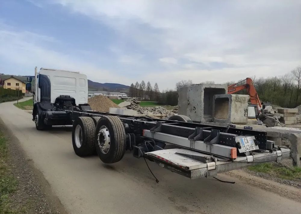 Renault Premium 26.380 Dxi 6x2 rama do zabudowy - Šasija kravas automašīna: foto 4 Renault Premium 26.380 Dxi 6x2 rama do zabudowy - Šasija kravas automašīna: foto 4