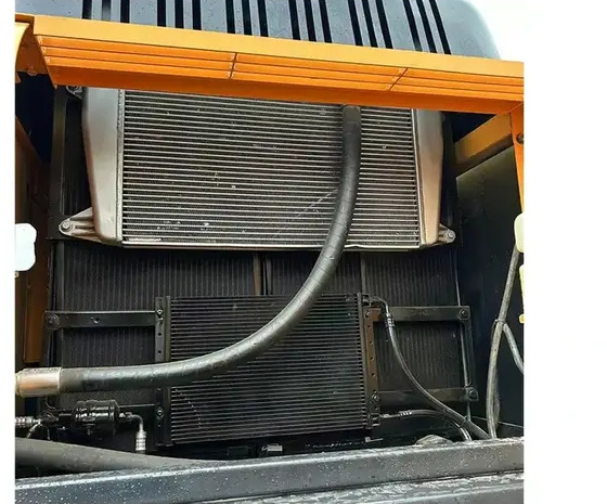 2020 Hyundai R305 - Kāpurķēžu ekskavators: foto 5 2020 Hyundai R305 - Kāpurķēžu ekskavators: foto 5