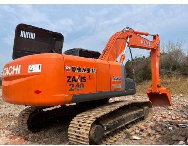 Kāpurķēžu ekskavators 2021 Hitachi ZX240-3: foto 11