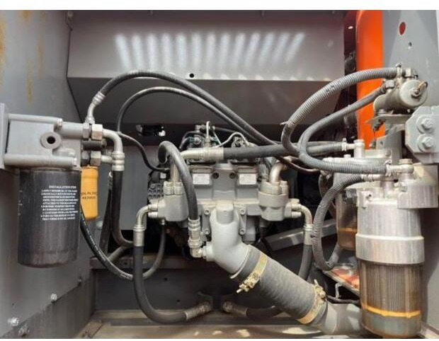 Kāpurķēžu ekskavators 2021 Hitachi ZX240-3: foto 12