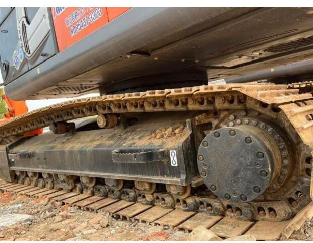 Kāpurķēžu ekskavators 2021 Hitachi ZX240-3: foto 17