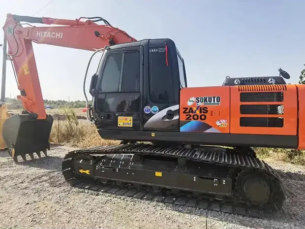 2022 Hitachi ZX200 - Kāpurķēžu ekskavators: foto 2 2022 Hitachi ZX200 - Kāpurķēžu ekskavators: foto 2