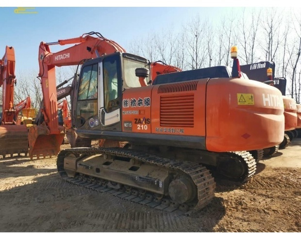 2022 Hitachi ZX210 - Kāpurķēžu ekskavators: foto 1 2022 Hitachi ZX210 - Kāpurķēžu ekskavators: foto 1