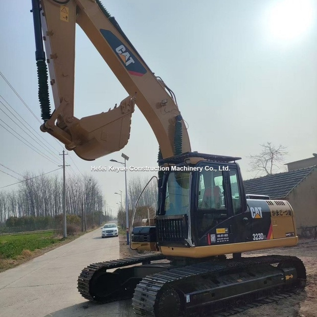 2024 Caterpillar 323GC - Kāpurķēžu ekskavators: foto 4 2024 Caterpillar 323GC - Kāpurķēžu ekskavators: foto 4