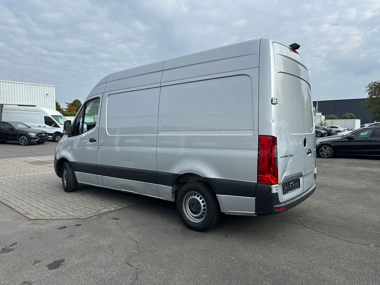 MERCEDES-BENZ Sprinter - Kravas mikroautobuss: foto 3 MERCEDES-BENZ Sprinter - Kravas mikroautobuss: foto 3