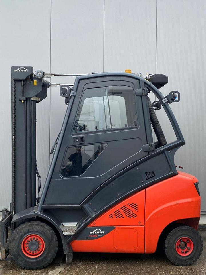 Linde Linde H 35 T - 6.012 h - Seitenschieber - - Gāzes iekrāvējs: foto 1 Linde Linde H 35 T - 6.012 h - Seitenschieber - - Gāzes iekrāvējs: foto 1