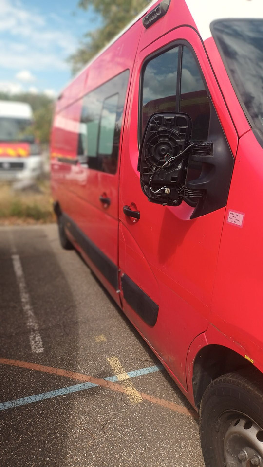 A vendre RENAULT MASTER année 2012. - Ātrās palīdzības mašīna: foto 4 A vendre RENAULT MASTER année 2012. - Ātrās palīdzības mašīna: foto 4