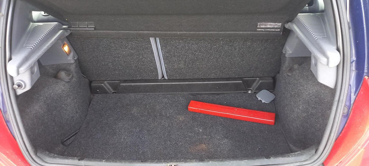 CLIO WITHOUT ROADWORTHINESS TEST - Vieglā automašīna: foto 2 CLIO WITHOUT ROADWORTHINESS TEST - Vieglā automašīna: foto 2