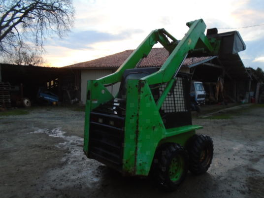 Kompaktiekrāvējs Gehl SL 4635: foto 9