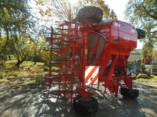 Kuhn MEGANT 500 - Kombinētā sējmašīna: foto 3 Kuhn MEGANT 500 - Kombinētā sējmašīna: foto 3