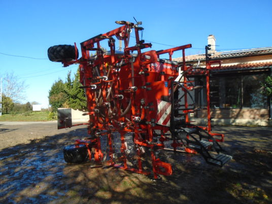 Kuhn MEGANT 500 - Kombinētā sējmašīna: foto 4 Kuhn MEGANT 500 - Kombinētā sējmašīna: foto 4