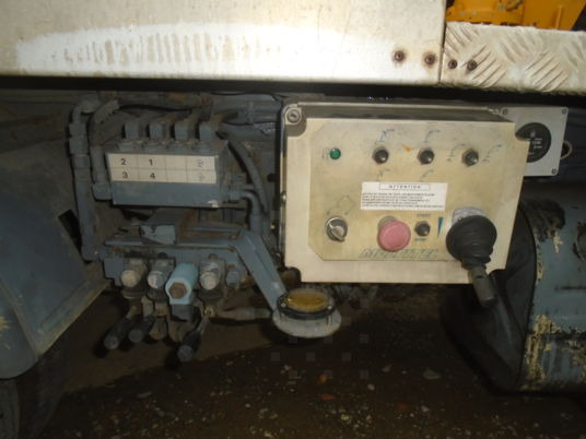 Mazda bongo - Autopacēlājs: foto 5 Mazda bongo - Autopacēlājs: foto 5