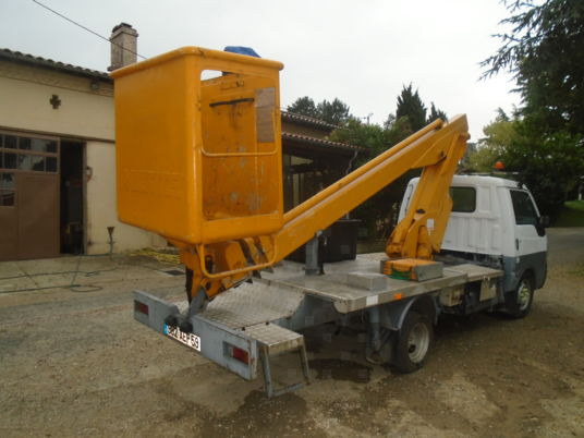 Mazda bongo - Autopacēlājs: foto 4 Mazda bongo - Autopacēlājs: foto 4