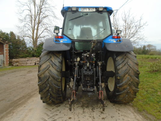 Traktors New Holland tm175: foto 9