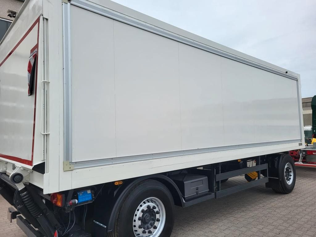 Diversen Drehschemel Vermietung möglich LBW Durchladbar Drehschemel Vermietung möglich LBW Durchladbar - Piekabe slēgtā virsbūve: foto 2 Diversen Drehschemel Vermietung möglich LBW Durchladbar Drehschemel Vermietung möglich LBW Durchladbar - Piekabe slēgtā virsbūve: foto 2